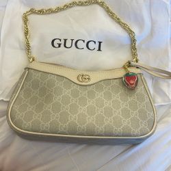 hand bag with detachable shoulder strap