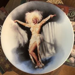 Marilyn Monroe “ There’s No Business Like Show Business “ Delphi  8.5” Collector Plate