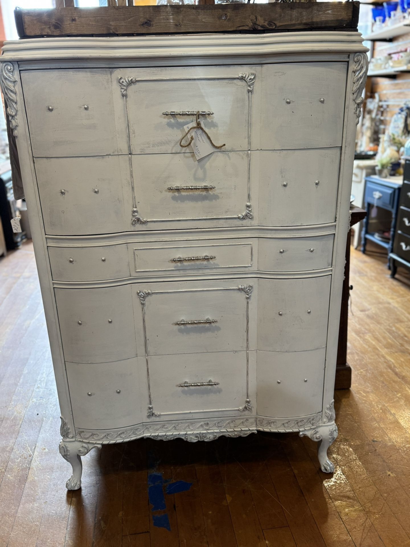 Chic 5-Drawer Dresser