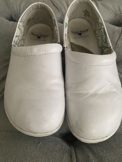 Nursemates Pillowmates Nonslip Shoes Very Comfortable Size 7.5