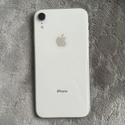 iPhone XR With 256 GB & Phone Case