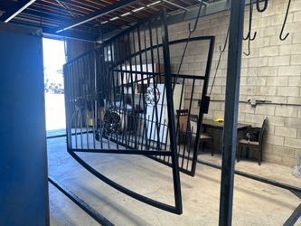 Gate