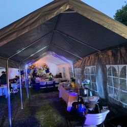 10’X 20’ Carpoot Like New 