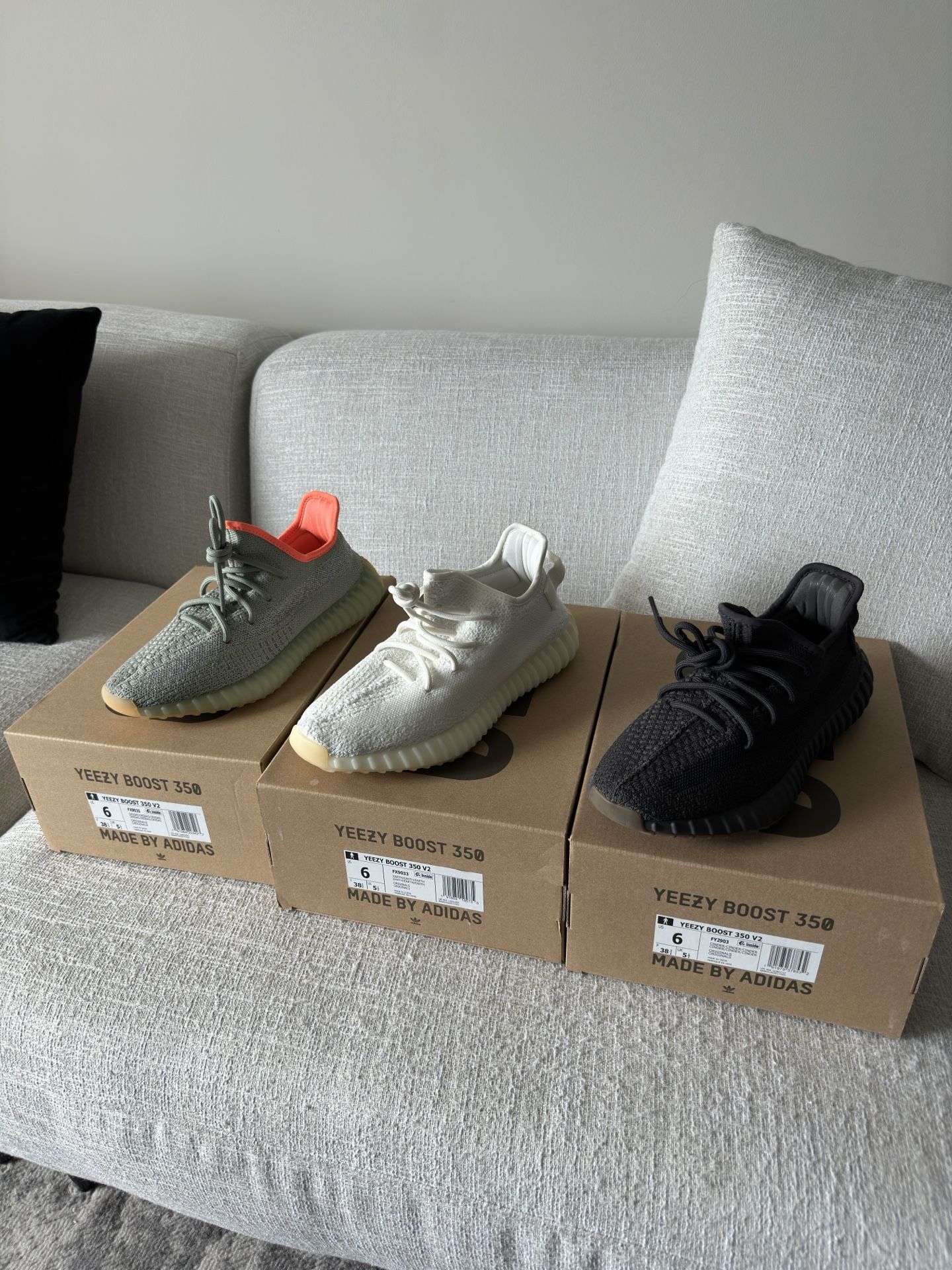 Yeezy Boost 350 V2 Lot