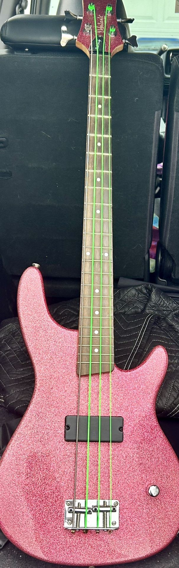 Daisy Rock Debutante Rock Candy Atomic Pink Sparkle Bass guitar 3/4 scal