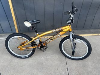 BIKE- MONGOOSE HOOP D 