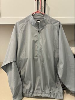 Men’s windbreaker