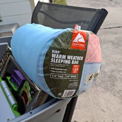 KIDS WARM WEATHER SLEEPING BAG 