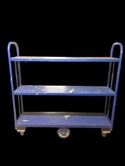 🛒 Pre-Owned U-Boat Carts – Durable & Easy to Maneuver! 🛒