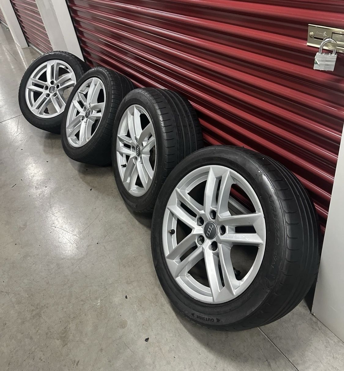 Original 17 Zoll Audi A4 8W B9 Winterräder Michelin DOT17 8mm 8W0601025P