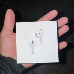 AirPod 4’s