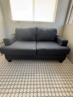 $30 love seat or best offer