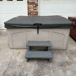 5 person Lifesmart Spa hot tub