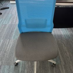 Novo Mid Back Office Chairs