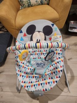 Baby bouncer