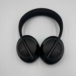 Bose 700 Noise Cancellation Headphones- Excellent Condition + Case