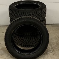 Arctic Claw Snow Tires