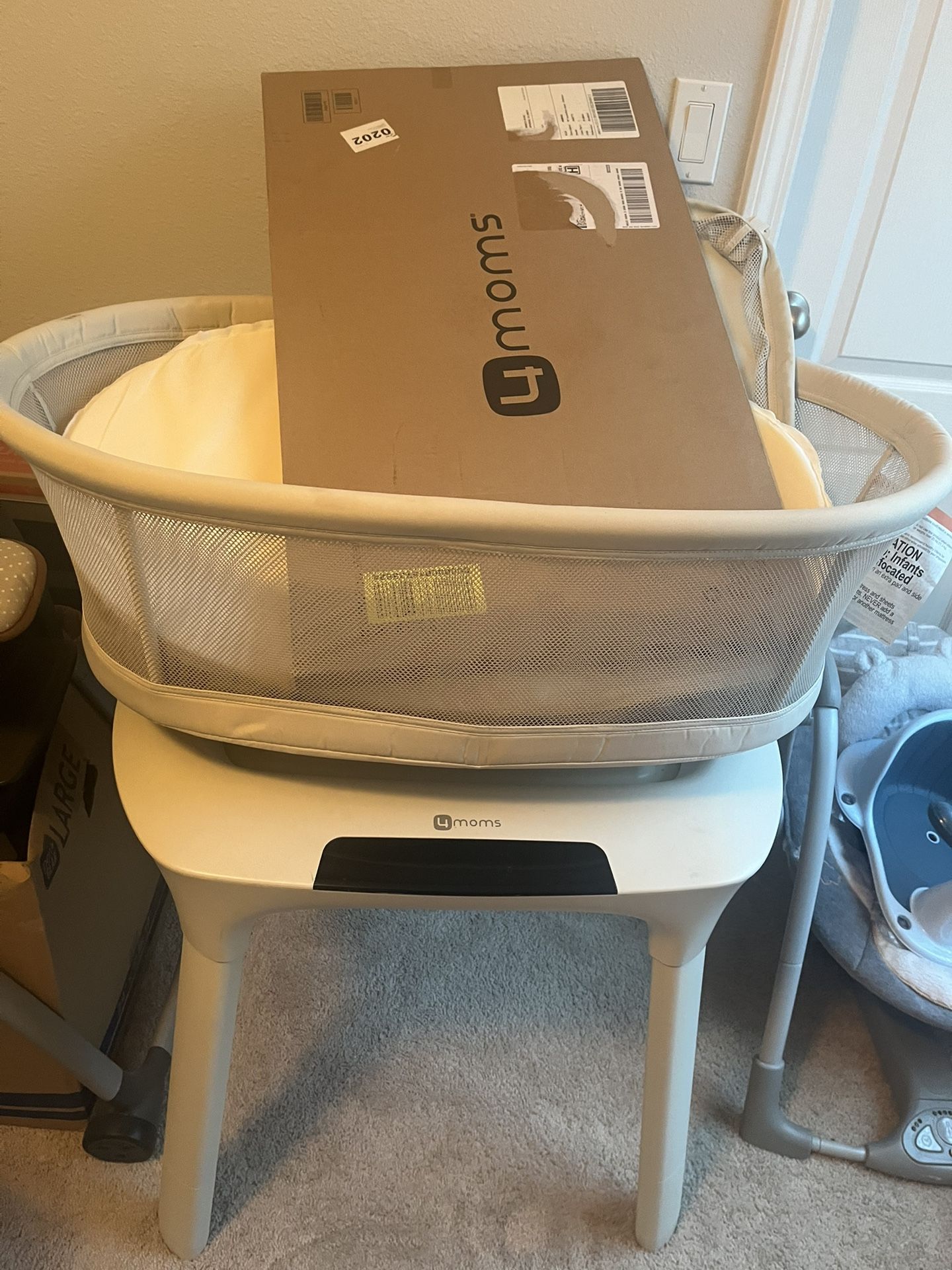 4 Moms Motion Bassinet