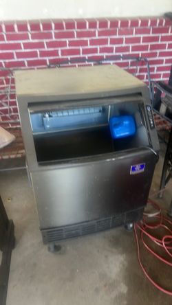 Ice maker