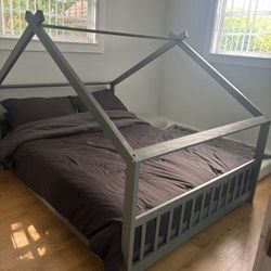 Full Size Bed Frame And Organizer 