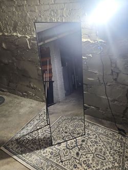 Standing  mirror