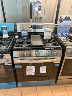 BRAND NEW STOVE STAINLESS