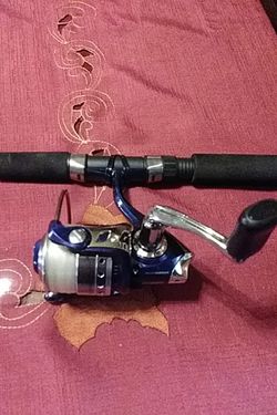 Abu Garcia blue max m30 spinning reel with shimano rod for Sale in