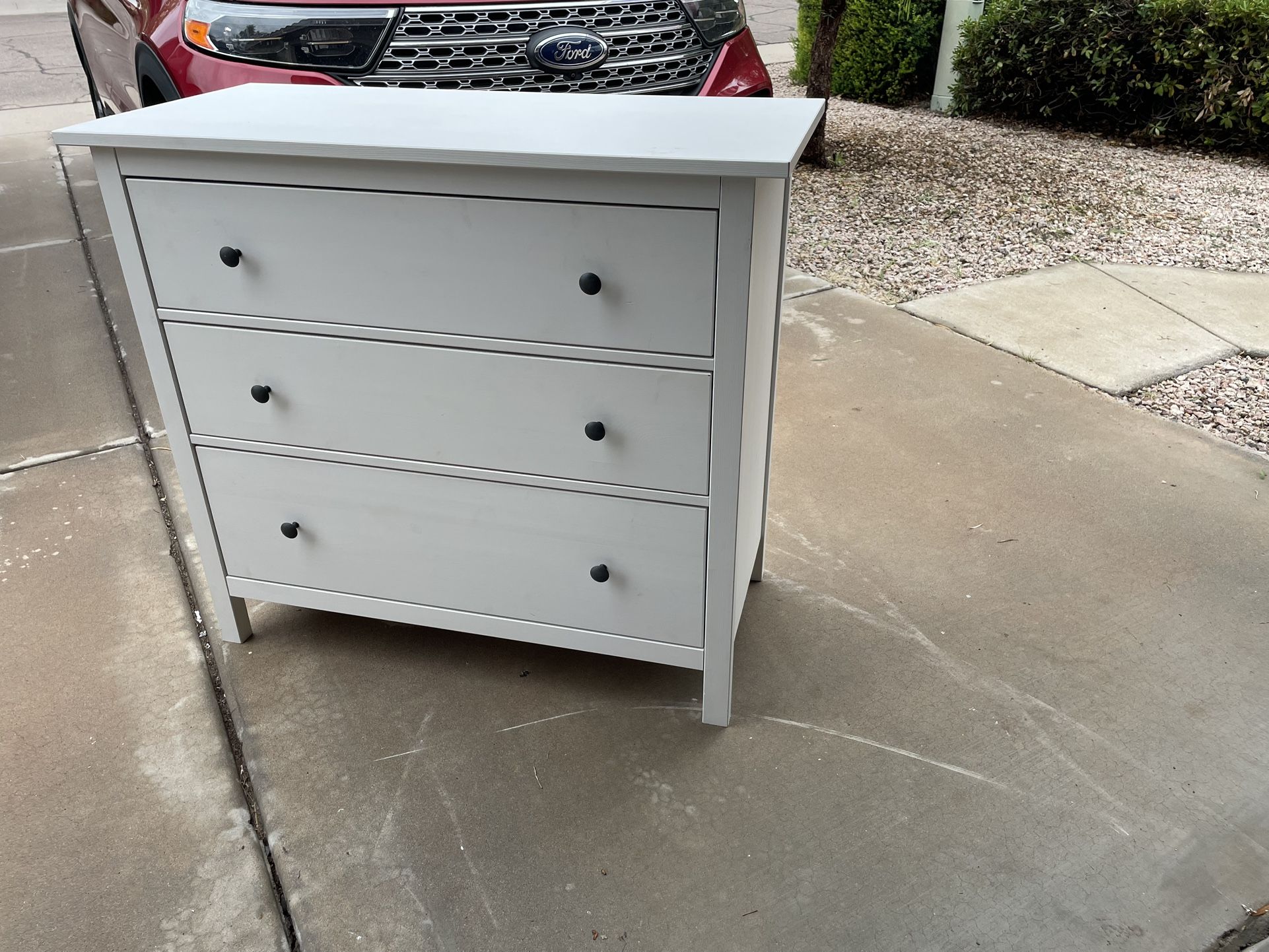 Dresser