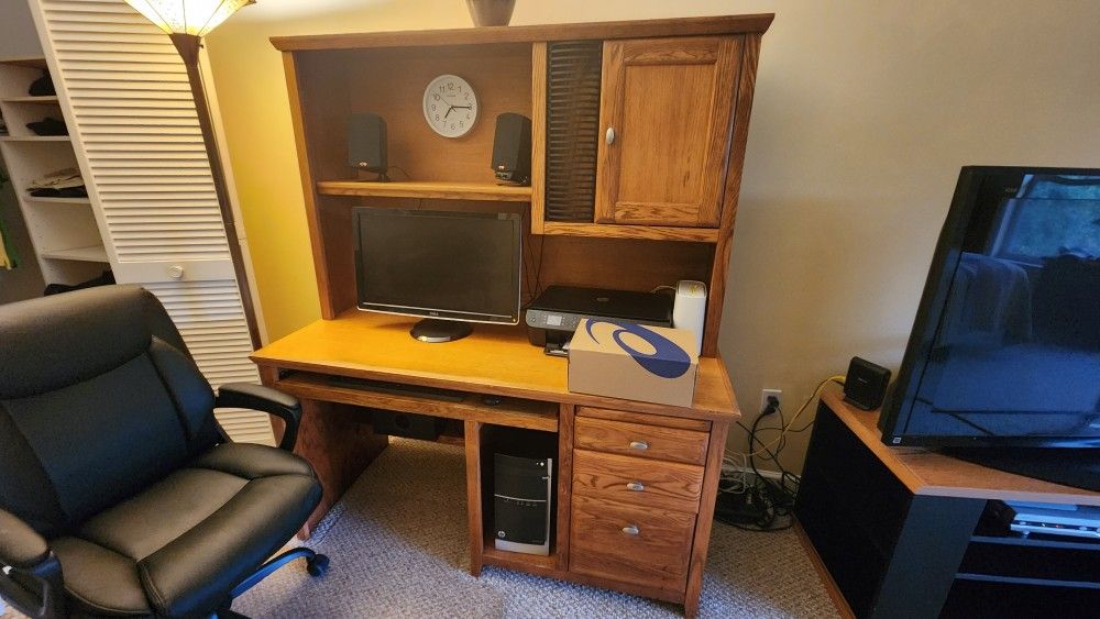 Computer Desk