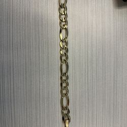 14k Gold Figaro bracelet
