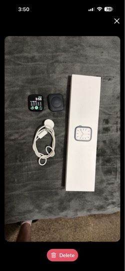 Apple Watch Series 7 Midnight 45mm aluminum case with GPS