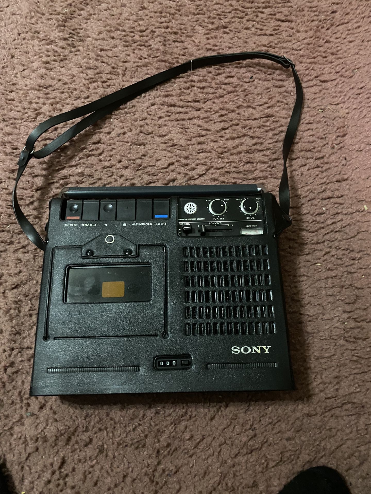 Sony Micro cassette Tape Recorder With Case