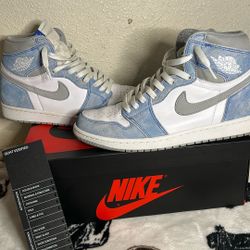 Jordan 1 High Hyper Royal 