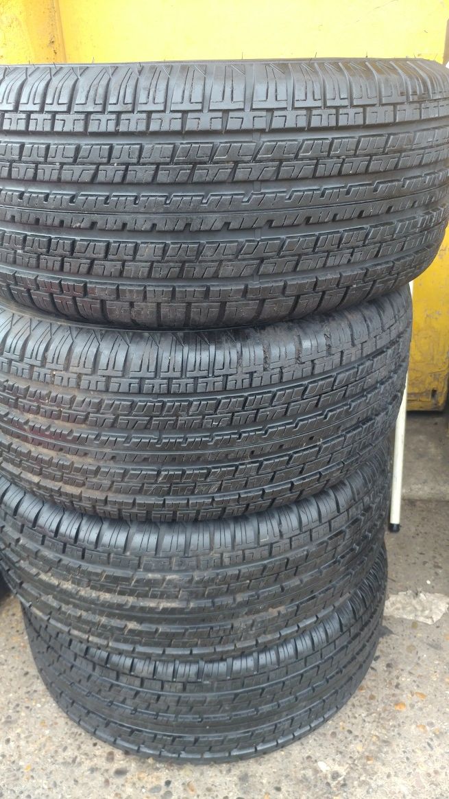 4 tires 275 60 15 futura gls