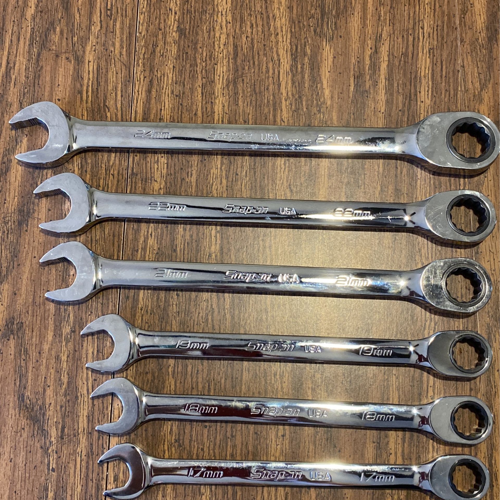 Snap On Metric Ratcheting  Combination Wrench Set