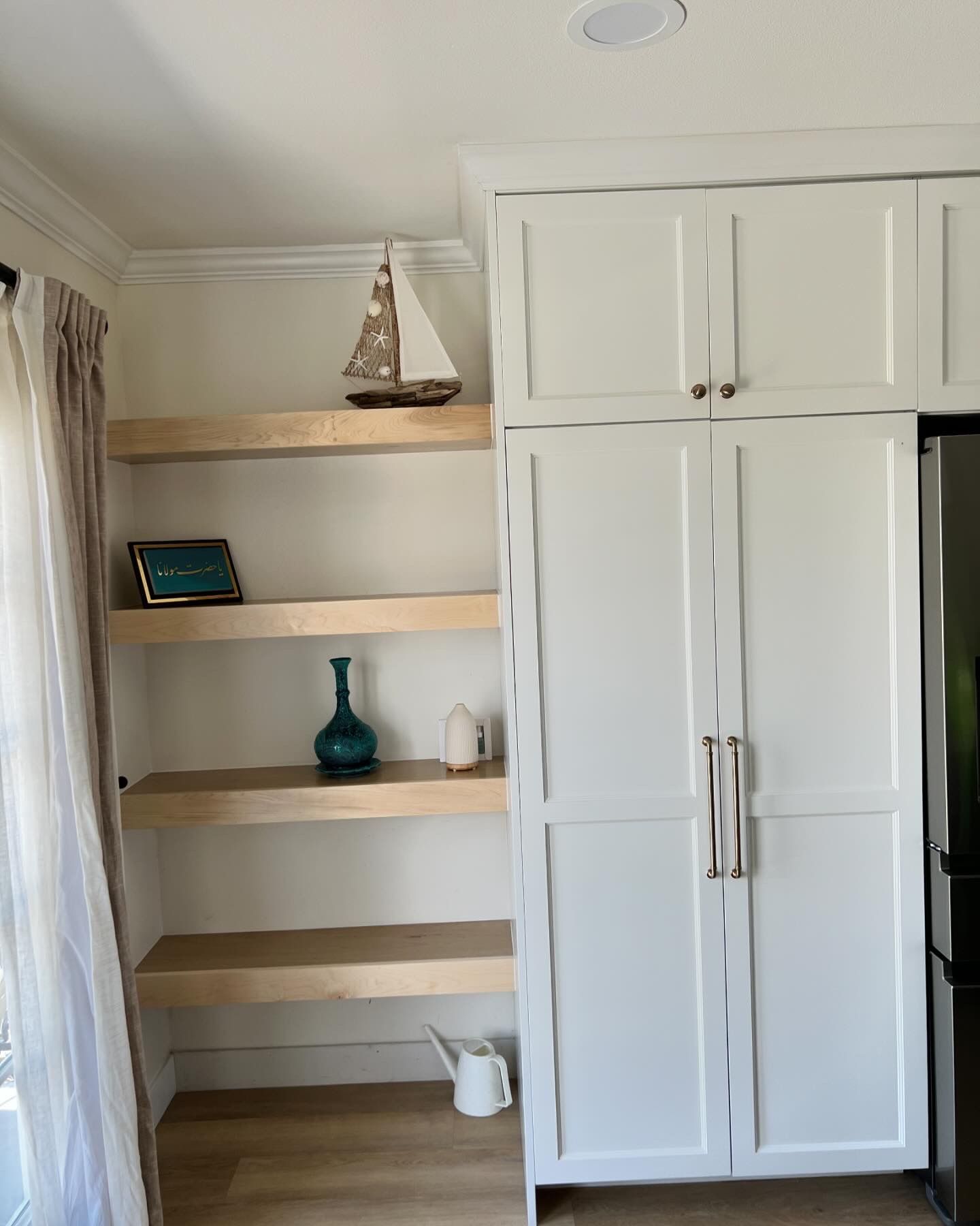 Kitchen Cabinets And Floating Shelves 