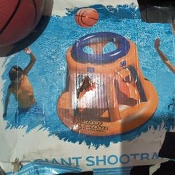 Pool Basketball Hoop With Extra Basketballs