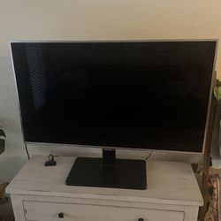 48” TV