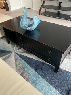 Pier 1 living room table