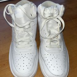 Woman’s Nike Shoes