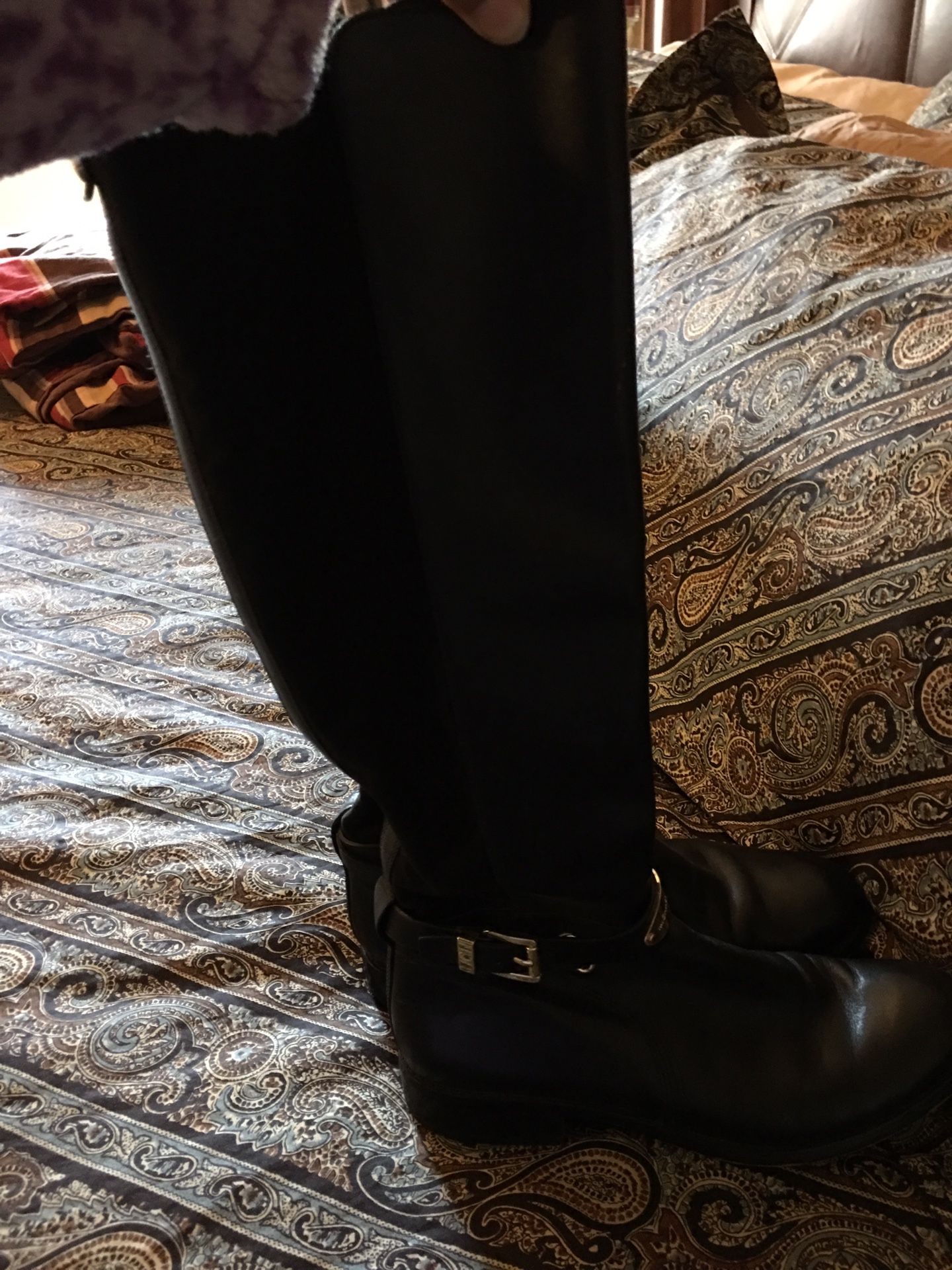 Black boot 👢 size 61-2 Michael kors perfect condition