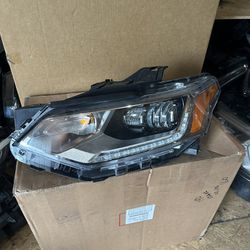 2018-2021 Chevy Traverse Headlight Full LED LH OEM 