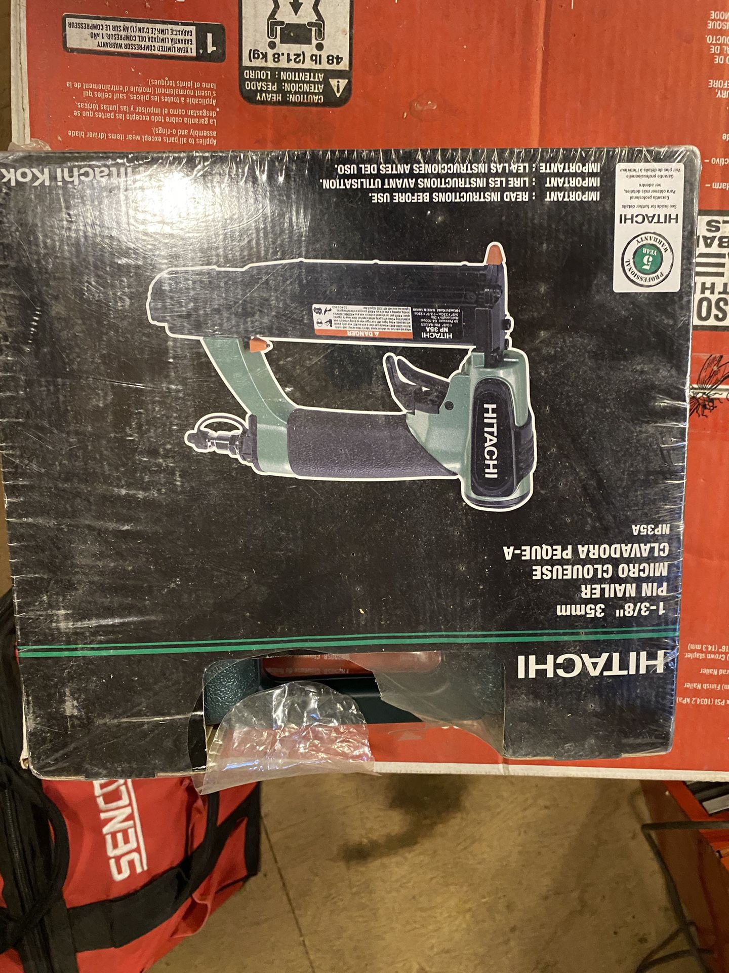 Metabo HPT Pin Nailer Kit | Pro Preferred Brand of Pneumatic Nailers | 23 Gauge | Accept 5/8-Inch to 1-3/8-Inch Pin Nails | Ideal for Cabinets, Paneli