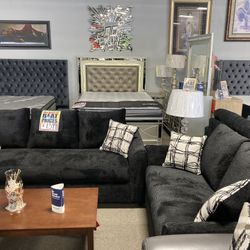 Black Sofa And Loveseat 🖤 | Easy Financing Available ✅