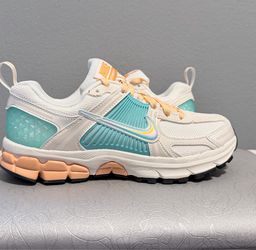 Nike Vomero5 Women's size 6.5