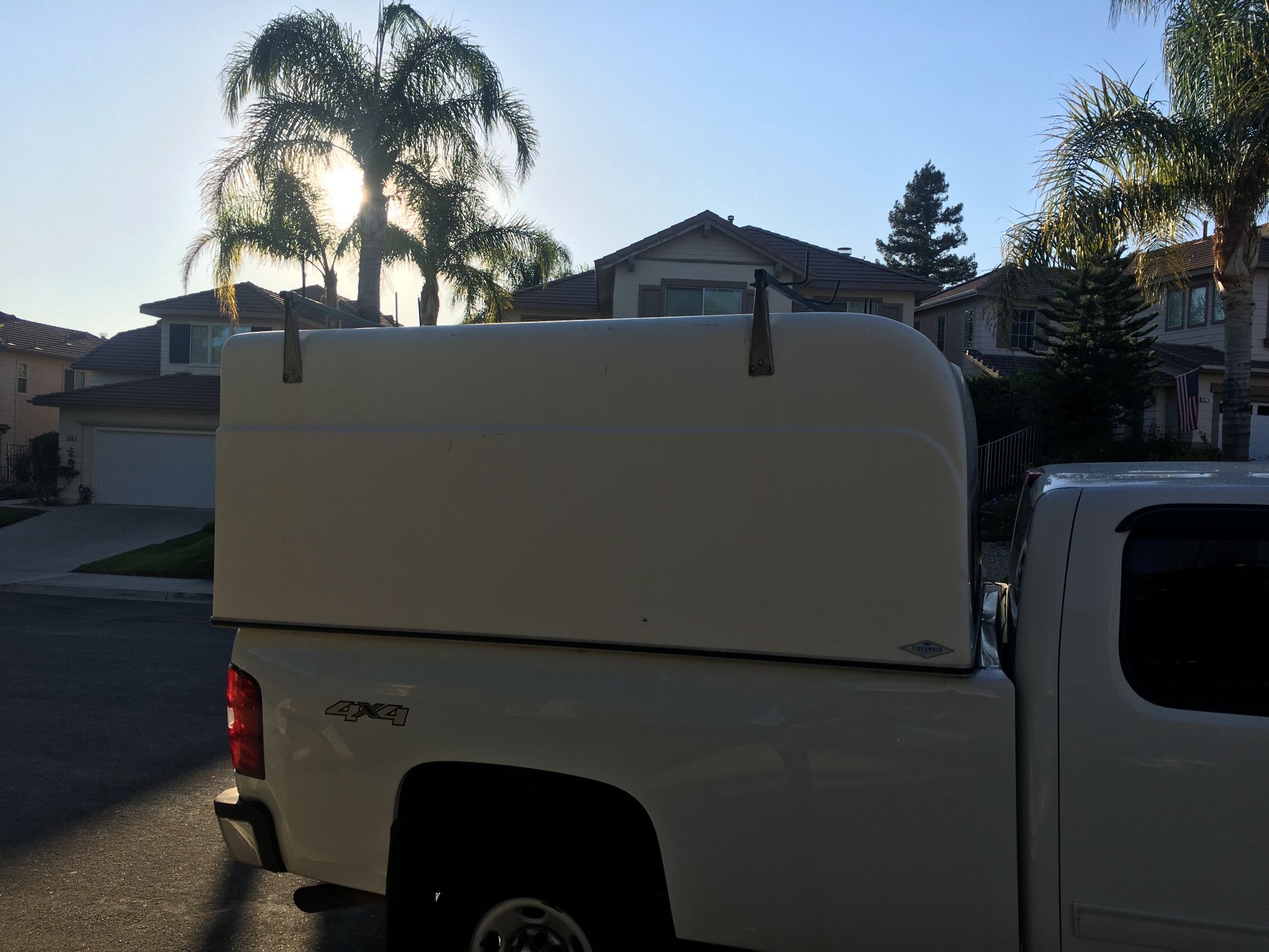 Tufport 5000SI Fiberglass Truck Camper/Shell
