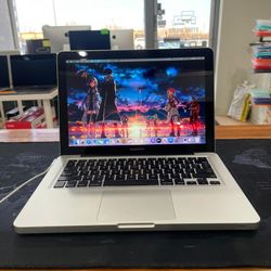 Apple MacBook Pro 13” I5 8GB 500GB OS CATALINA -Bad Headphone Jack