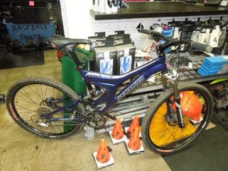 Used Specialized Enduro FSR Mountain Bike with Pro Tires and Fox Suspension