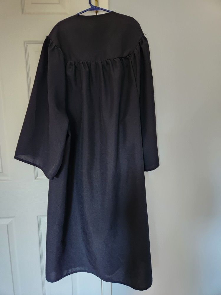 Black Graduation Gown Fits 5'3"-5'4"