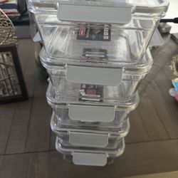 Food Containers / Closet Organizers 